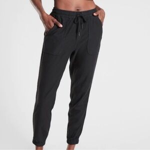 Athleta Farallon Classic Black Jogger Pants Woman’s SM